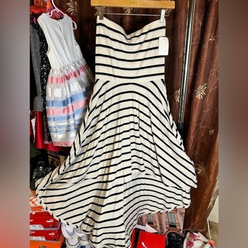 Poof women’s strapless asymmetrical dress size‎ L